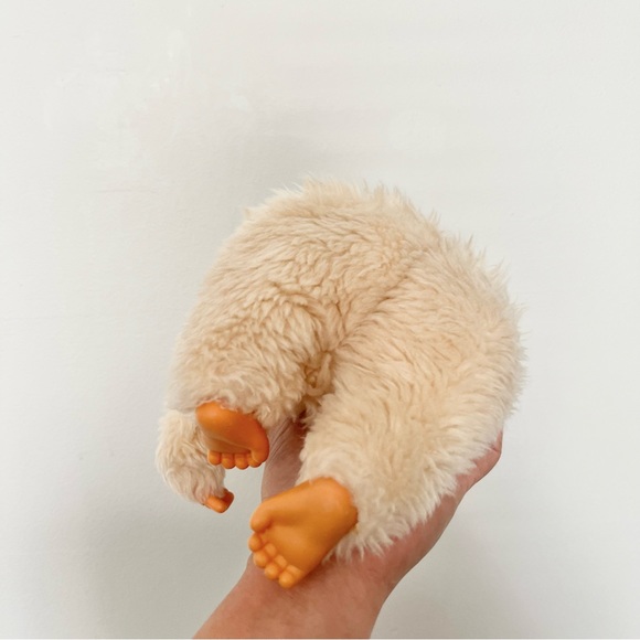 Vintage Gonga Russ Rubber Faced Gorilla Thumb Sucking w Santa Hat See Notes - Picture 5 of 7